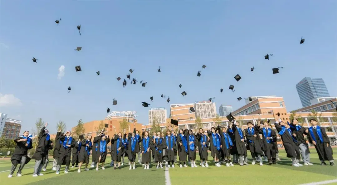 临沂四中国际部毕业典礼